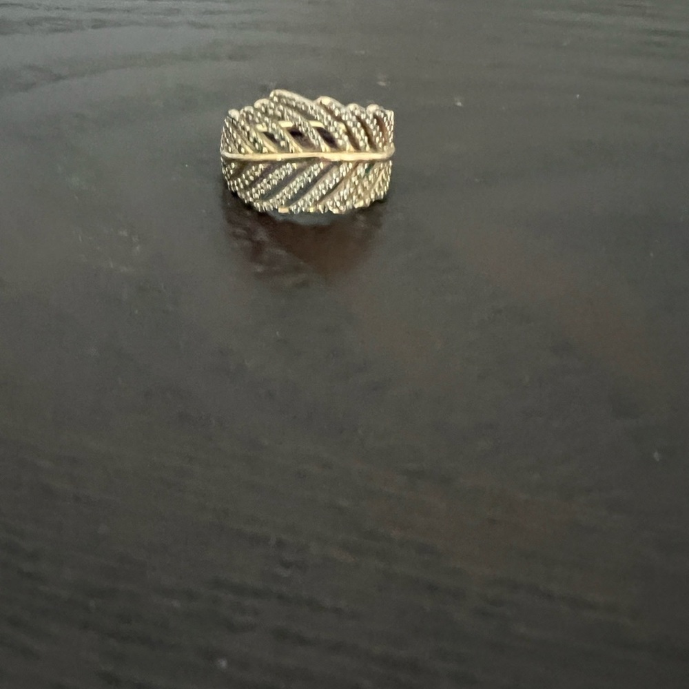 Rose Gold Leaf Design Ring